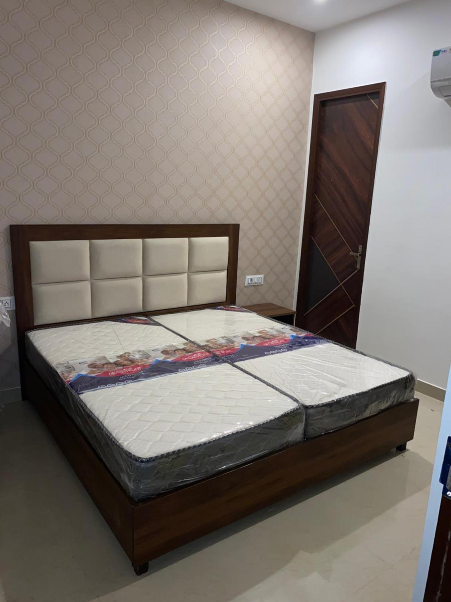 Royal Park Inn Grander Noida Exterior foto