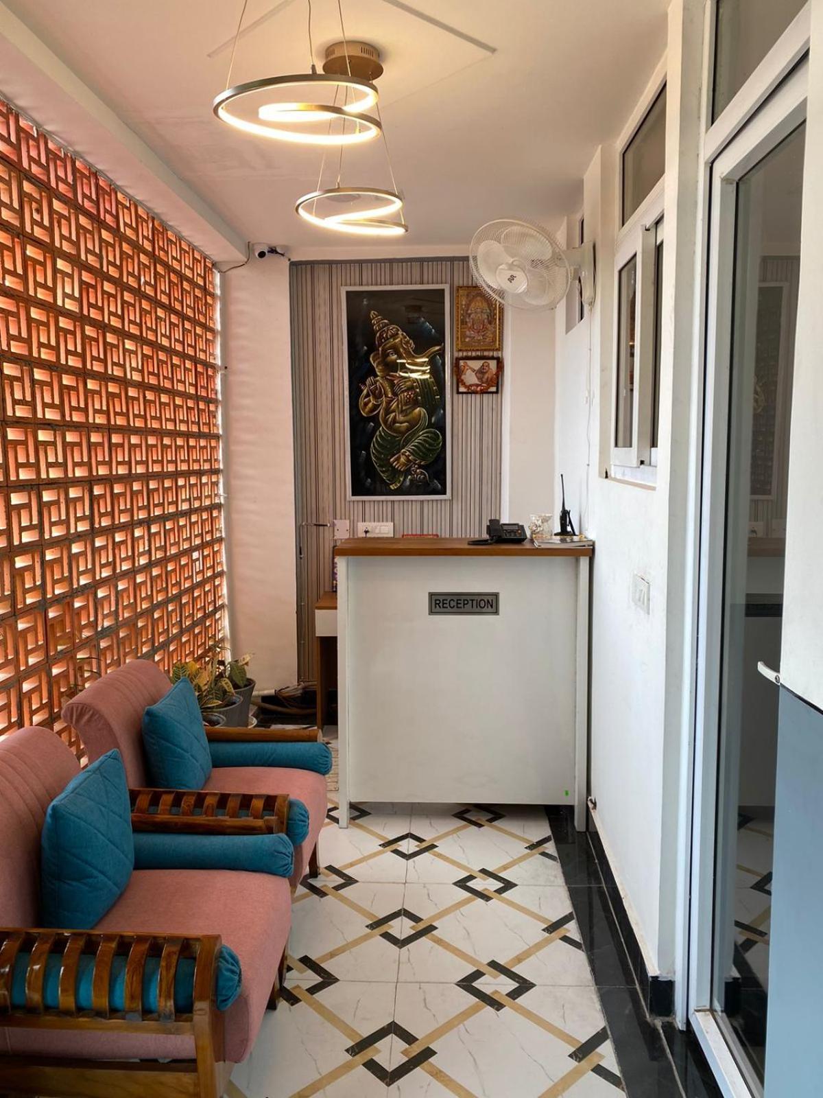 Royal Park Inn Grander Noida Exterior foto